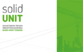 Logo von solid UNIT, das Netzwerk für den industriellen Massivbau in Baden-Württemberg, vor einem grünen Hintergrund mit Gebäude-Silhouette.