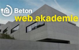 Moderne Betonarchitektur mit dem Logo „Beton web.akademie“ vor einem blauen Himmel